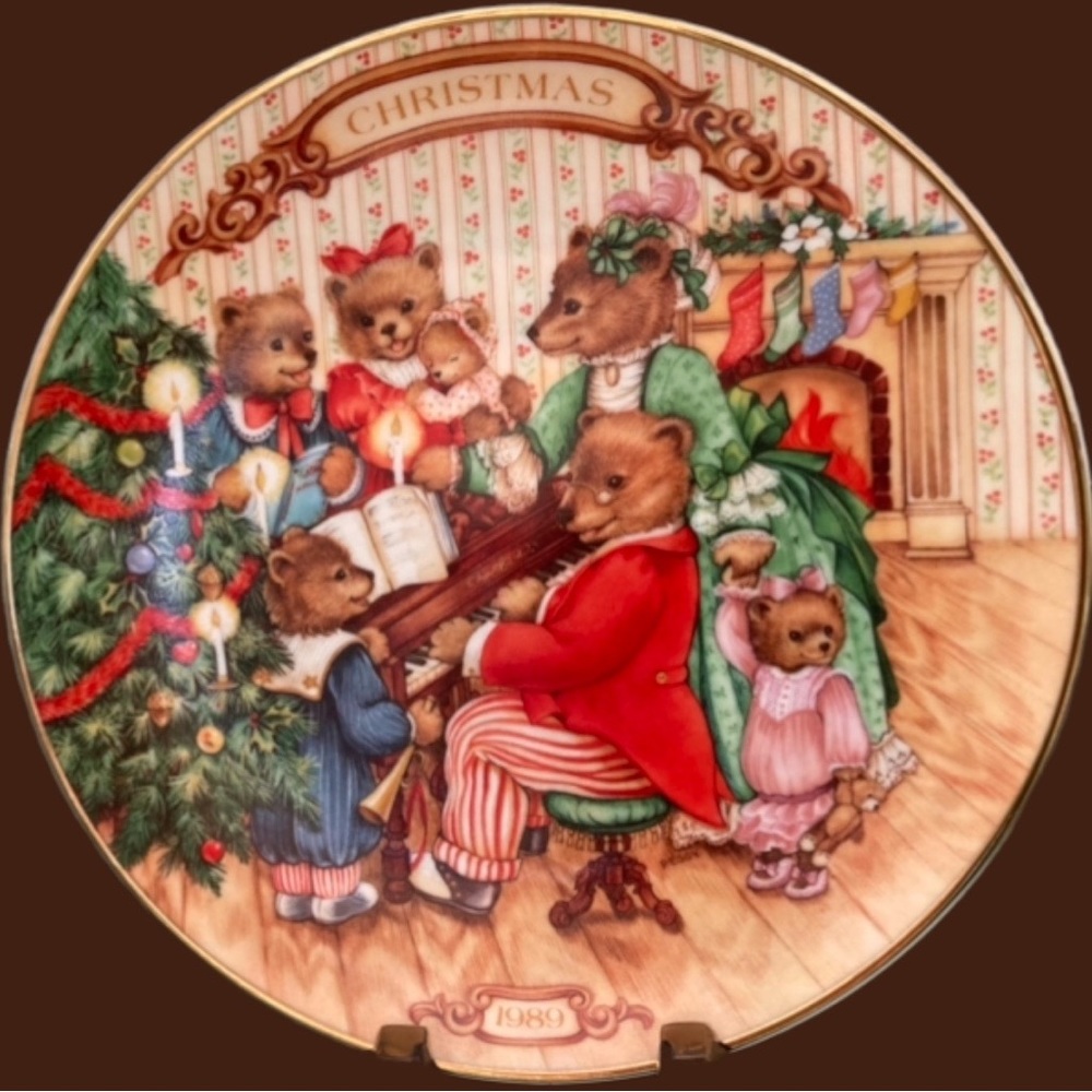 Christmas plate Avon 1989 Together for Christmas